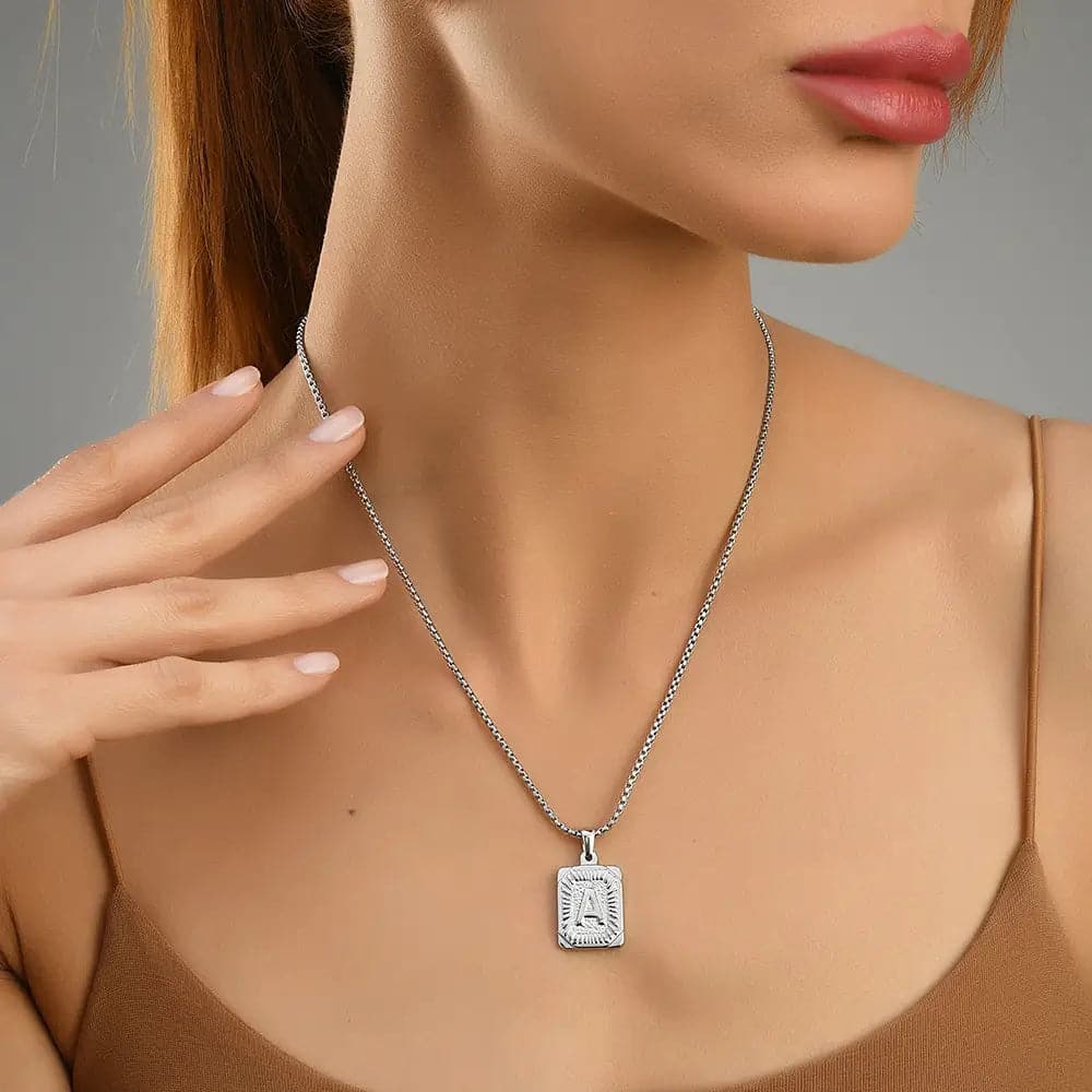 Lost Letter-A Halskette Weiß