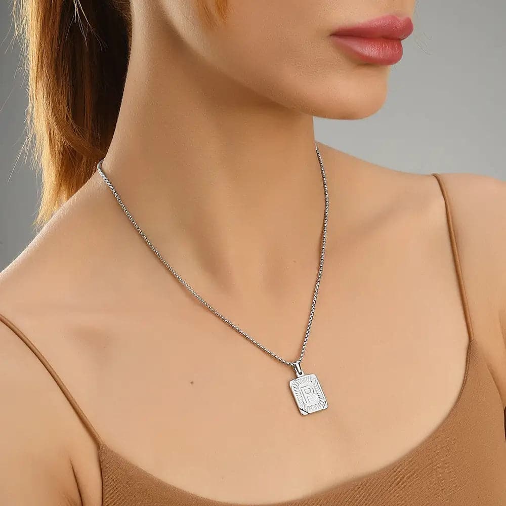 Lost Letter-P Halskette Weiß