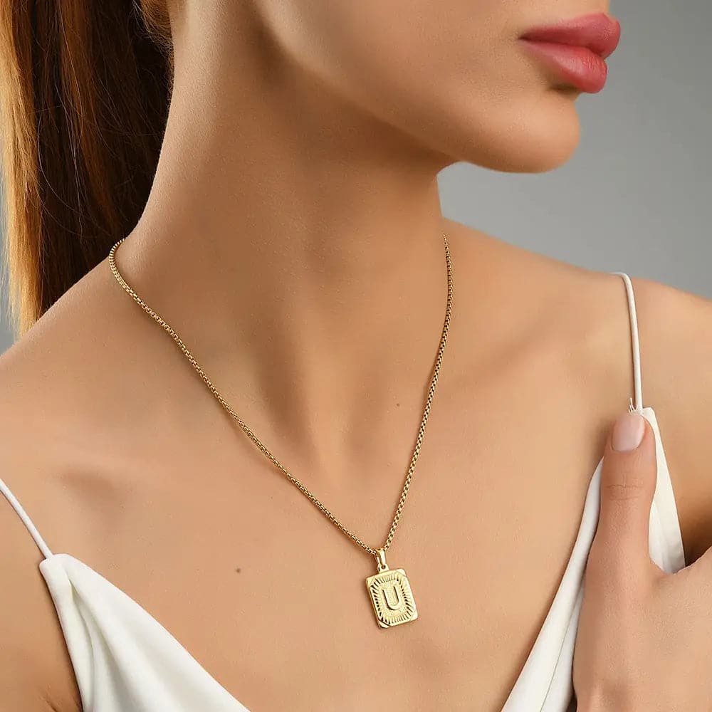 Lost Letter-U Halskette Gold