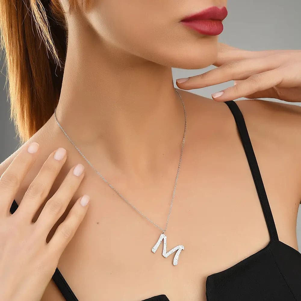 Ropi Letter-M Halskette Weiß