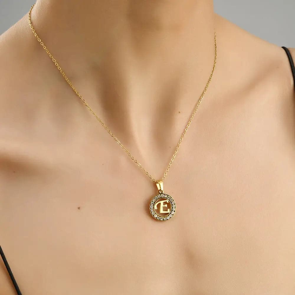 Soyel Letter-E Halskette Gold