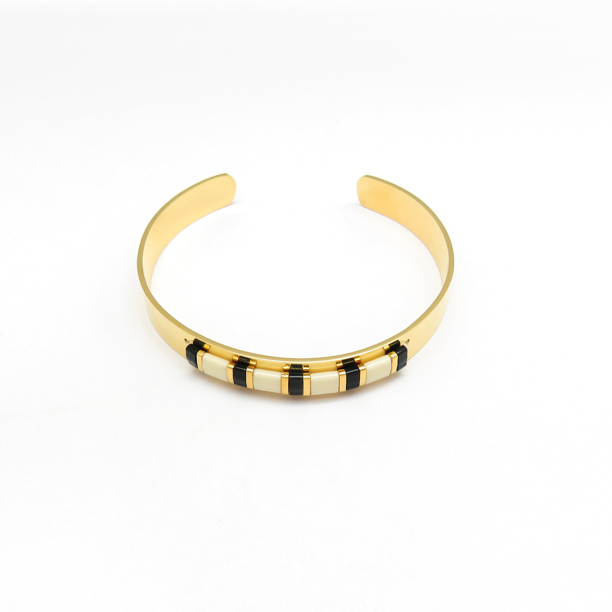 Amuthro Armreif Gold