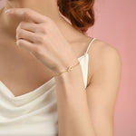 Pfer Letter-Q Armband Gold