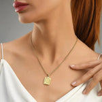 Lost Letter-Q Halskette Gold