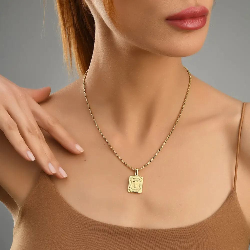 Lost Letter-T Halskette Gold