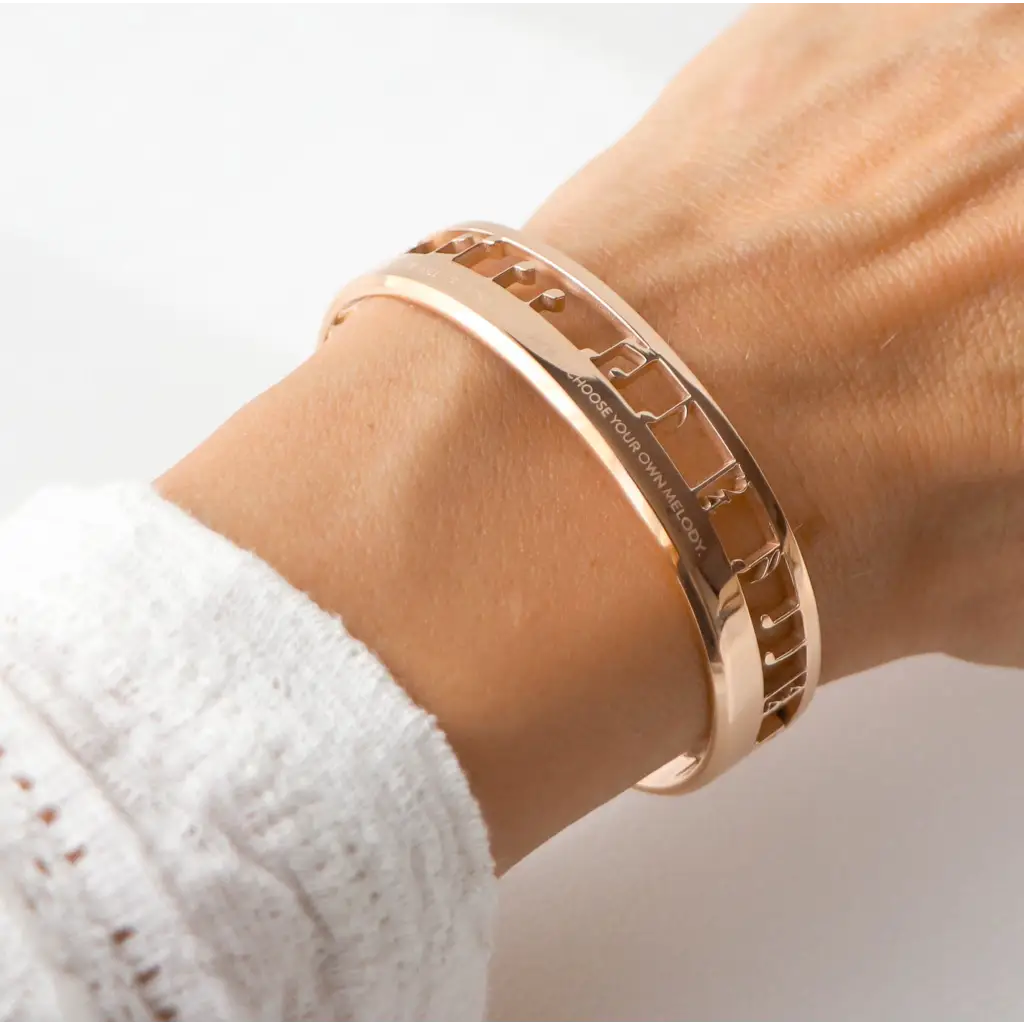 MUSIC Melody Cuff gold