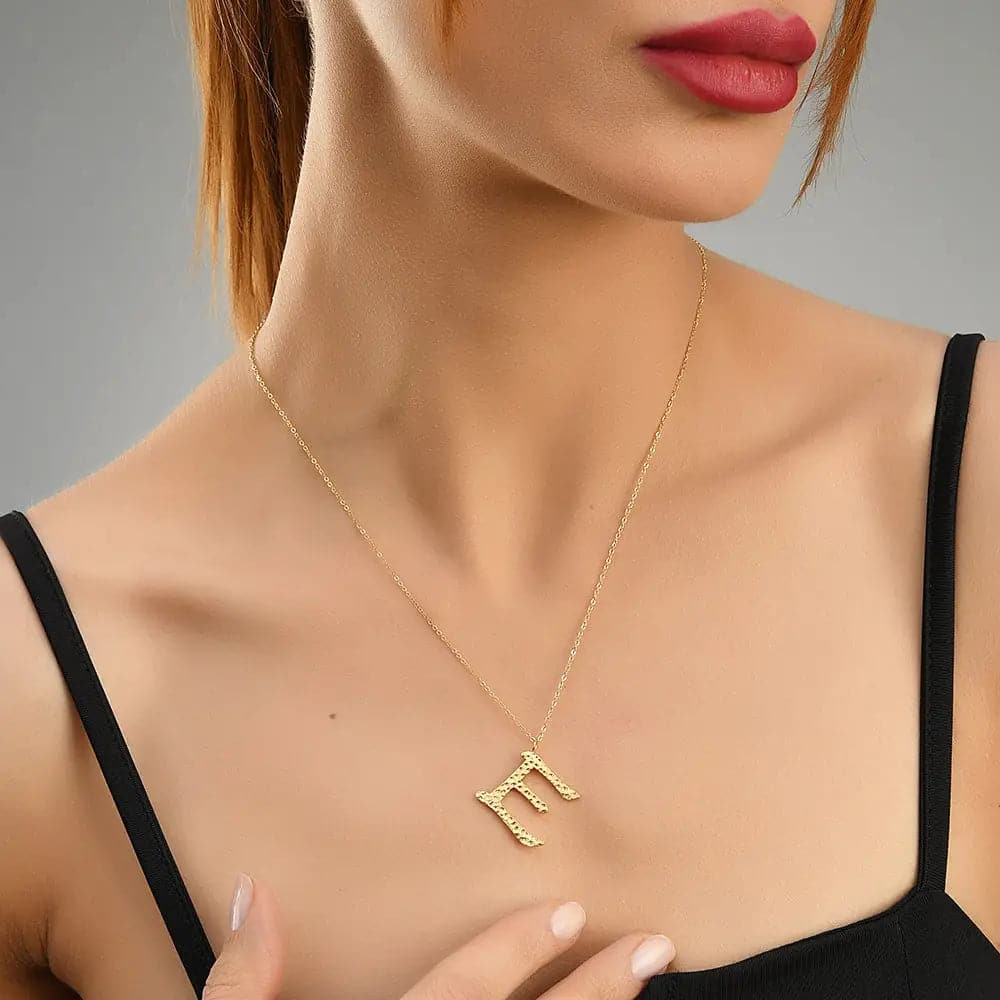 Ropi Letter-E Halskette Gold
