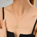 Ropi Letter-N Halskette Gold