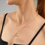 Ropi Letter-V Halskette Gold