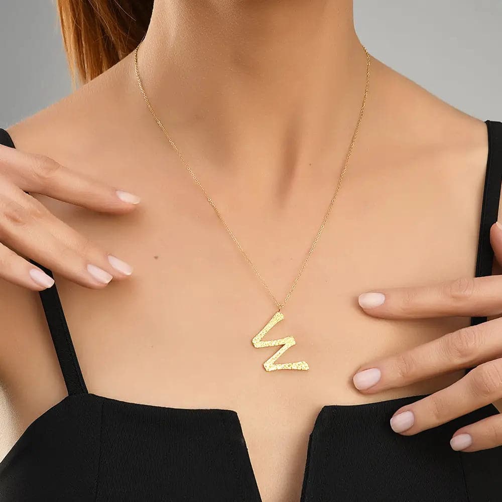 Ropi Letter-W Halskette Gold