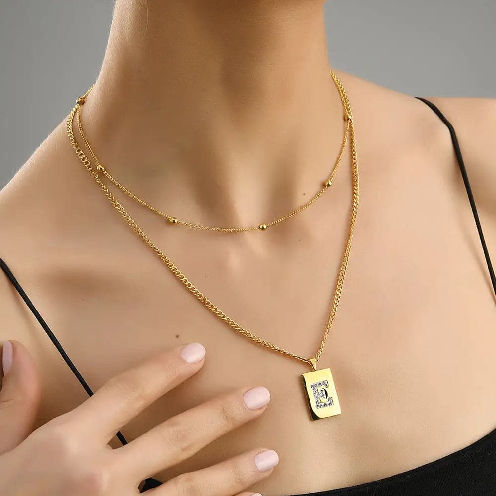 Sero Letter-E Halskette Gold