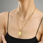 Sero Letter-J Halskette Gold