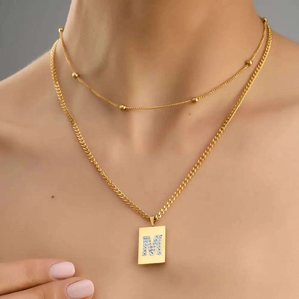 Sero Letter-M Halskette Gold