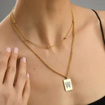 Sero Letter-W Halskette Gold