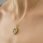 Soyel Letter-V Halskette Gold